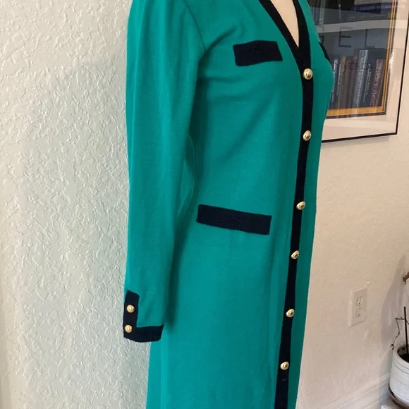 Authentic Original Vintage Style Green Midi Dress with Black Accents - Picture 15 of 16